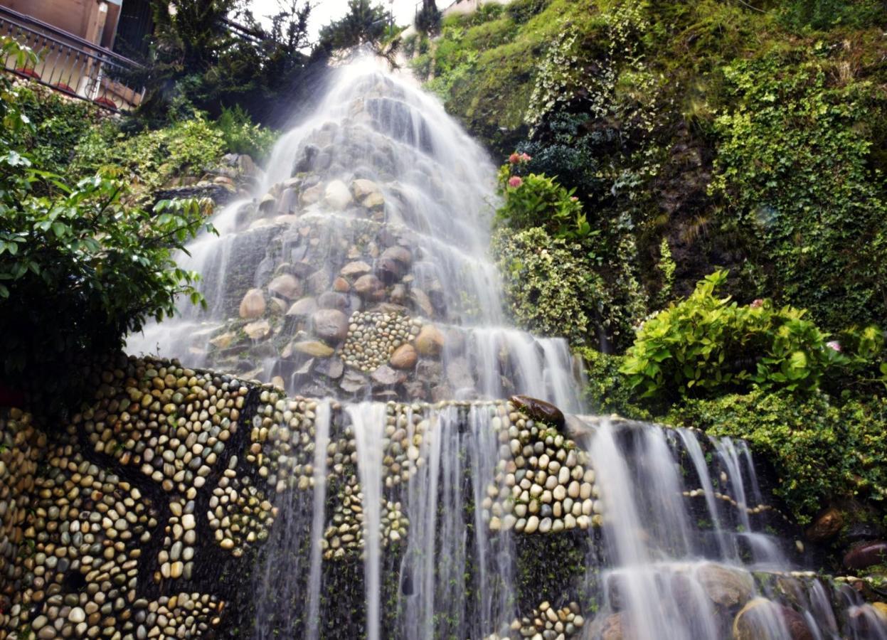 Madhuban Sarovar Portico Mussoorie Ngoại thất bức ảnh