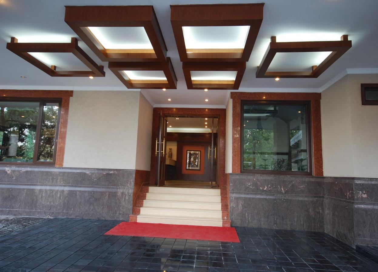 Madhuban Sarovar Portico Mussoorie Ngoại thất bức ảnh