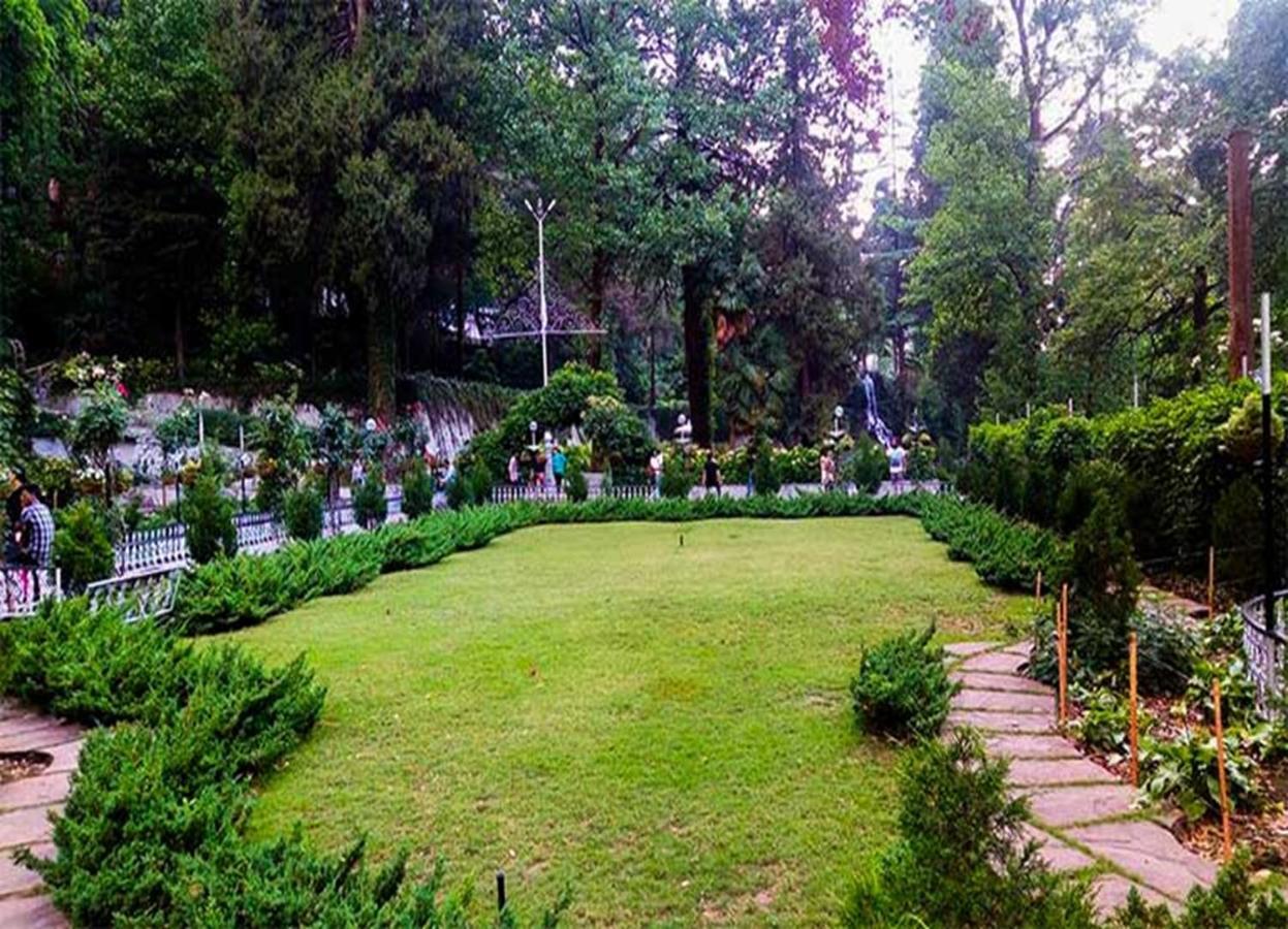 Madhuban Sarovar Portico Mussoorie Ngoại thất bức ảnh