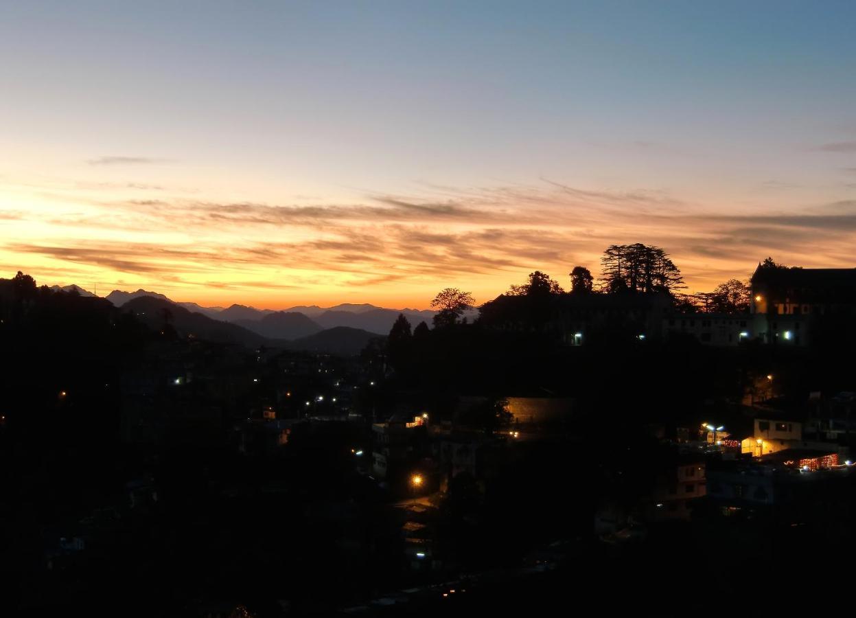 Madhuban Sarovar Portico Mussoorie Ngoại thất bức ảnh